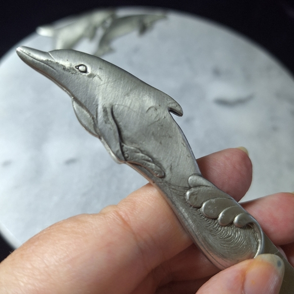 Lindsay Claire Marble Cheese Rd 8" Board with knife - Picture 8 of 14